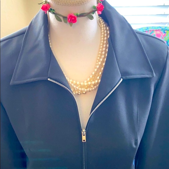 Koji built-in belt jacket with two buttons & full front zipper gray jacket - Picture 7 of 8